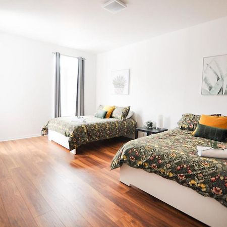 The 1810 - Spacious With Balcony - North Of Quebec Esterno foto