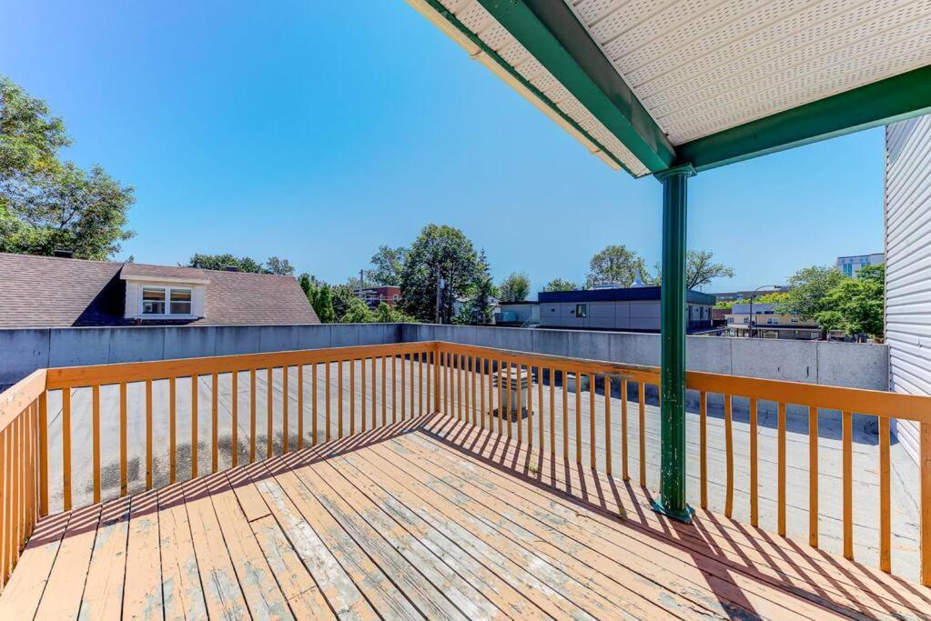 The 1810 - Spacious With Balcony - North Of Quebec Esterno foto